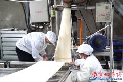 宁化县太阳能LED灯及光伏系列产物出产项目现场